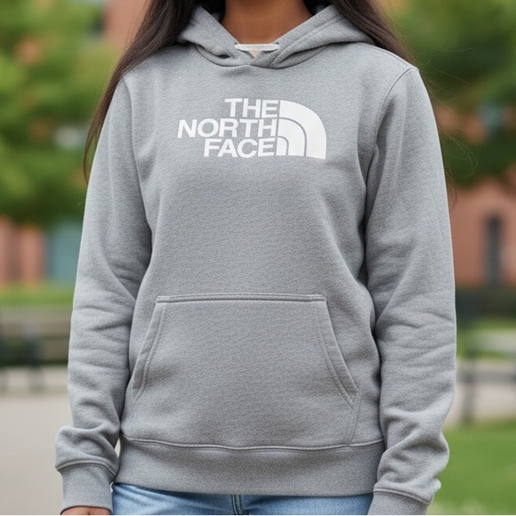 The North Face Tops - The North Face Women’s Gray Logo Hoodie Sweatshirt Size M Classic Cozy Pullover